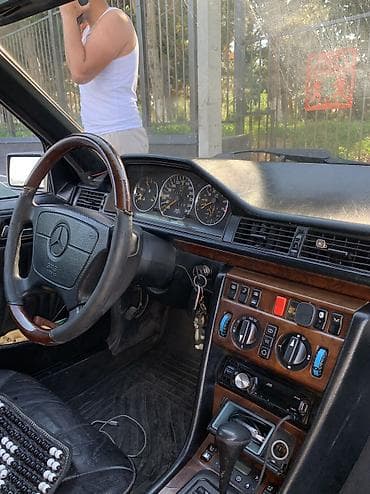 Транспорт: Mercedes-Benz W124: 1994 г., 3.2 л, Автомат, Газ — 9