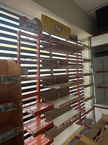 Холодильное оборудование: Торговое оборудование для магазина Состав: - Морозильные лари-витрины — 10