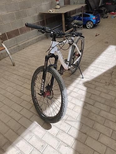 белый клык: Горный велосипед, Skillmax, Рама M (156 - 178 см), Алюминий, Б/у — 4