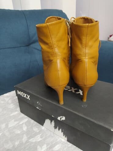 zara обувь: Продаю сапожки,, ZARA,, Деми,кожа, размер 37 -38,удобный каблук — 5