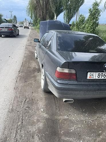 молдинги е34: BMW 3 series: 1997 г., 1.8 л, Бензин, Седан — 5