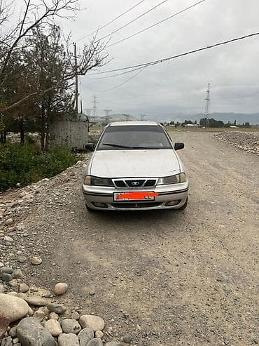 чанган уни к: Daewoo Nexia: 2003 г., 1.5 л, Кол менен иштөөчү, Бензин — 2