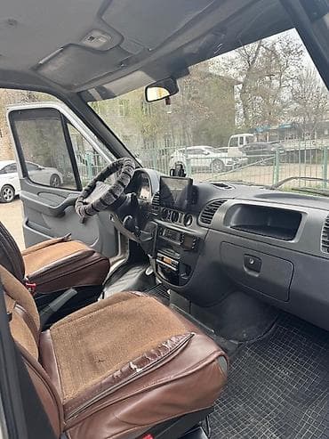 audi a8: Mercedes-Benz Спринтер: 2004 г., 2.2 л, Ручные, Дизель, Фургон — 3