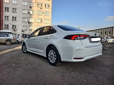 toyota corolla e150: Toyota Corolla: 2022 г., 1.8 л, Автомат, Бензин, Седан — 6