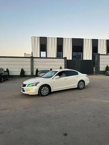 Honda Accord: 2008 г., Седан — 4