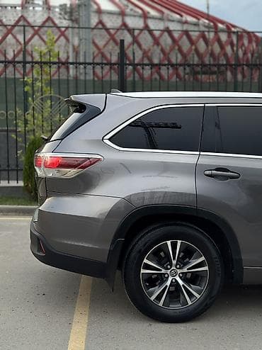 Toyota Highlander: 2016 г., 3.5 л, Автомат, Бензин, Кроссовер — 6