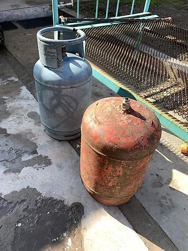 Бакча эмереги: Баллоны для сжиженного газа (пропан/пропан‑бутан), 2 шт. (2500 и 2000) — 1