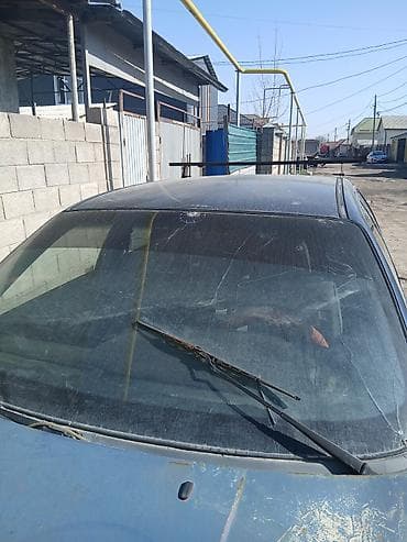 pes 2013: Volkswagen Passat: 1988 г., 1.8 л, Механика, Бензин, Седан — 2