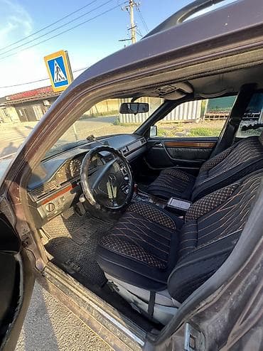 atego 818: Mercedes-Benz E-Class: 1995 г., 2.2 л, Автомат, Газ, Универсал — 4