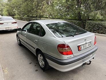 corolla e120: Toyota Avensis: 2002 г., 1.8 л, Механика, Бензин, Хэтчбэк — 3
