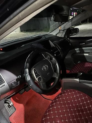 Toyota Prius: 2005 г., 1.5 л, Вариатор, Гибрид — 7