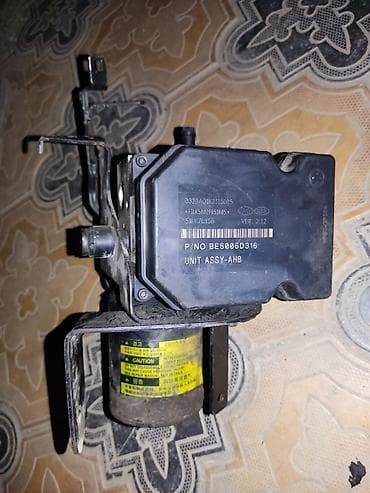 Автозапчасти: Блок ABS Hyundai 2012 г., Б/у, Оригинал, Корея — 1