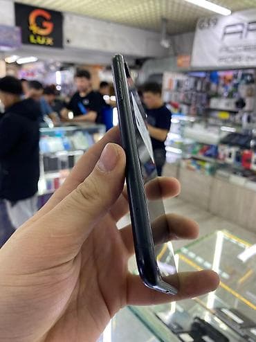 Аксессуары для мобильных телефонов: IPhone Xr, Б/у, 128 ГБ, Защитное стекло, Чехол, 100 % — 2