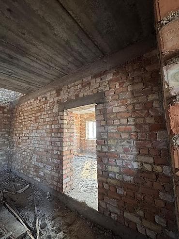 дом пригород: 🔥 СРОЧНО-СРОЧНО ПРОДАЁТСЯ ДОМ С УЧАСТКОМ! 📍 г. Каракол, ул. Элебаева — 9