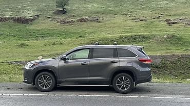 Toyota: Toyota Highlander: 2019 г., 3.5 л, Автомат, Гибрид, Кроссовер — 4