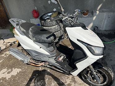 мото м8: Продаю скутер м8 имеется вложение прошу 25 тысяч сом торг имеется — 3