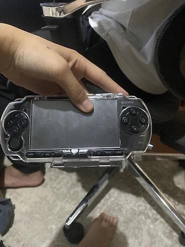 iphone 2g: PSP 2000 есть два кабела, прошитый, эздэ карта 128гб, задняя крышка — 4