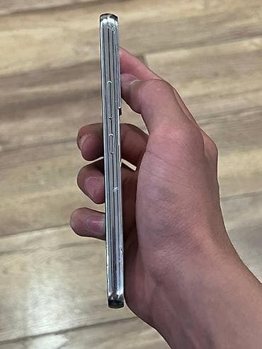 ми 15 про: Samsung Galaxy S22, Б/у, 128 ГБ, цвет - Белый, 2 SIM — 3