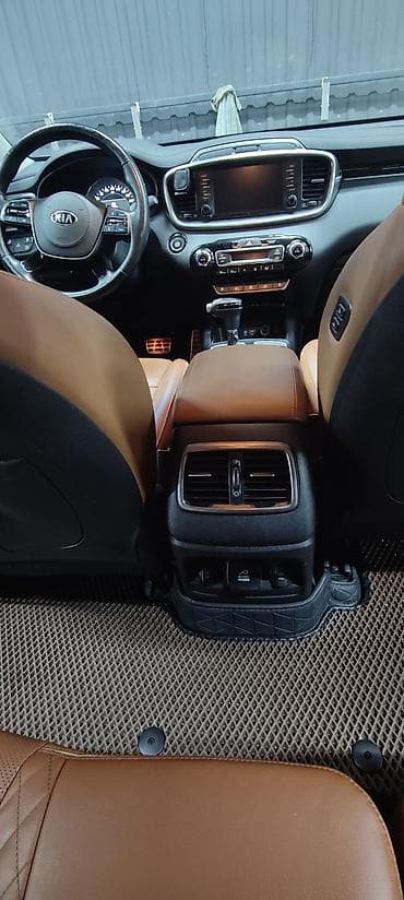 Kia Sorento: 2018 г., 2.2 л, Автомат, Дизель, Кроссовер — 6