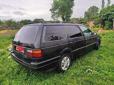 Транспорт: Volkswagen Passat Variant: 1990 г., 1.8 л, Механика, Бензин, Универсал — 4