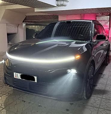 Lixiang L6: 2025 г.