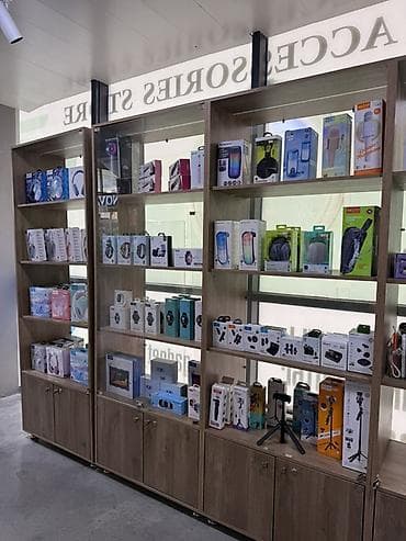 Продаются витрины 4 шт, без аксессуаров Общая стоимость 25 тыс Есть