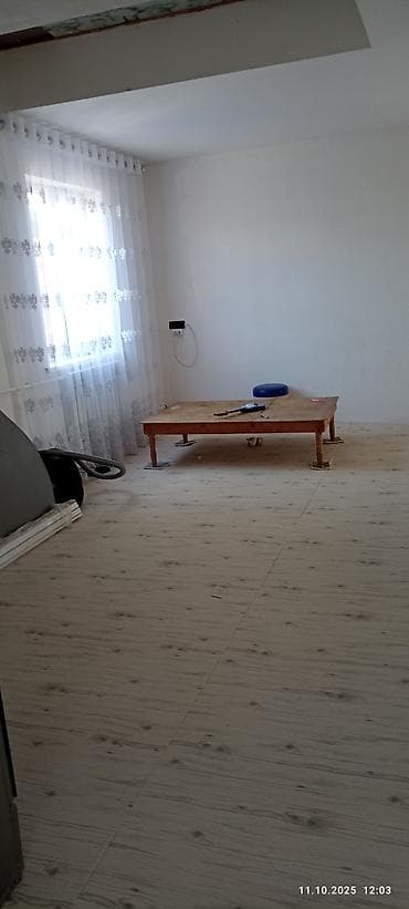 котедж ик: Срочно! срочно! срочно! Продается 2э этажный дом. Участок 4 соток. 1 — 4