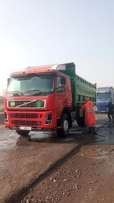 дороже: Грузовик, Volvo — 3
