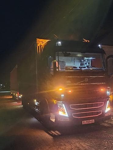 гигант кран: Тягач, Volvo, 2014 г., Тентованный — 1