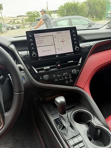 corolla s: Toyota Camry: 2021 г., 2.5 л, Вариатор, Гибрид, Седан — 8
