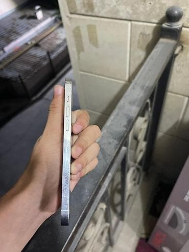 mi 7: IPhone 12 Pro, 256 ГБ, Белый, 81 % — 3