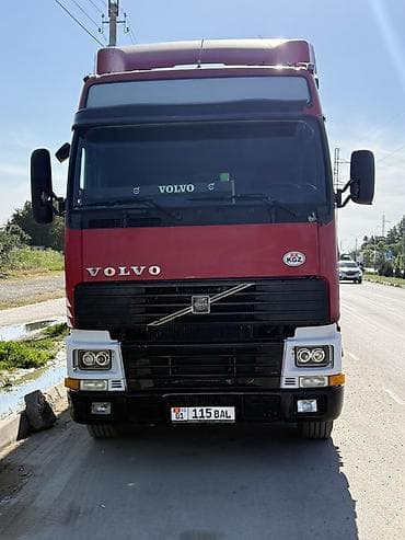 кроне: Тягач, Volvo, 1999 г., Тентованный — 2