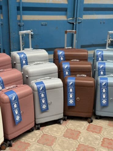 Киреге берилүүчү кийимдер: Тройка L M S = 5500 сом Двойка L + М = 4000 сом Двойка L + S = 3500 — 5