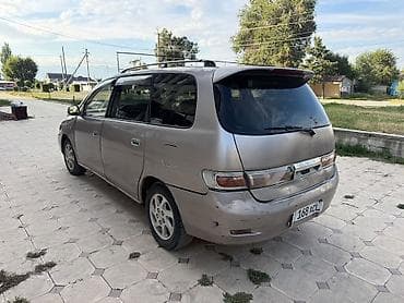 5100 r18: Toyota Ipsum: 2001 г., 2 л, Автомат, Бензин, Универсал — 8
