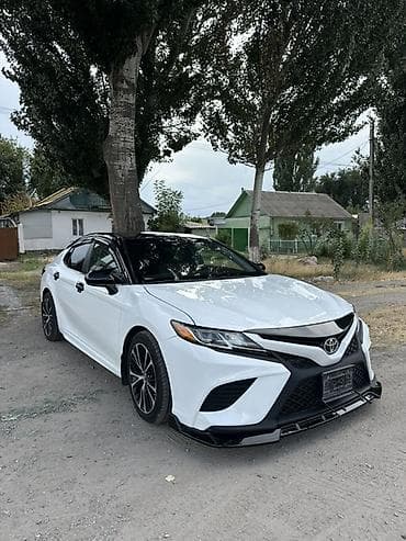 Транспорт: Toyota Camry: 2018 г., 2.5 л, Автомат, Бензин, Седан — 3