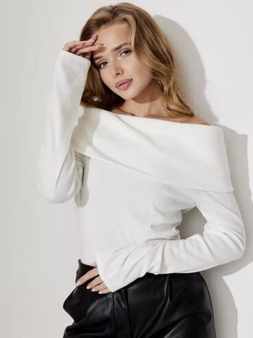 спортивный шарф: Кофта с открытыми плечами Размер - 44 Цвет - бежевый и белый Лапша в — 1