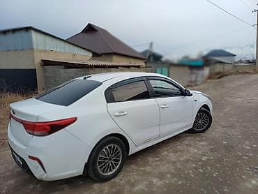 kia rio 2014: Kia Rio: 2017 г., 1.4 л, Автомат, Бензин, Седан — 3