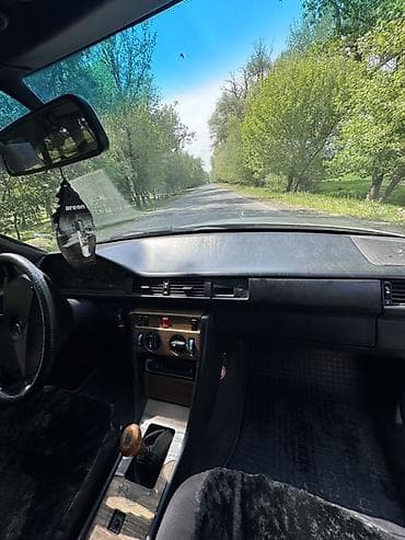 молдинг на мерс: Mercedes-Benz W124: 1989 г., 2.3 л, Ручные, Бензин, Седан — 9