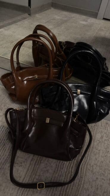 женская сумка рюкзак: Женская сумка из гладкой экокожи с лаковым блеском - Форма — 3