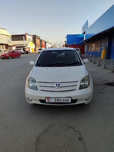 Toyota Ist: 2003 г., 1.3 л, Автомат, Бензин — 3