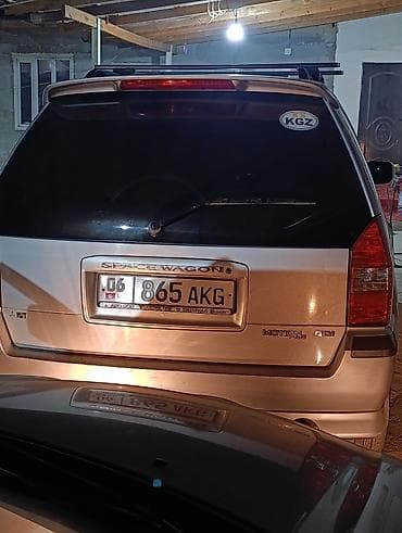 Продажа авто: Mitsubishi Space Wagon: 2001 г., 2.4 л, Механика, Бензин, Универсал — 3