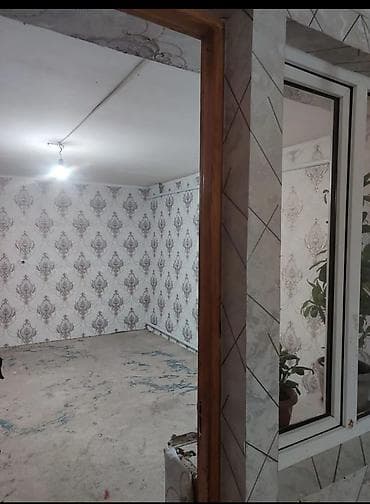 строители бани: Барачный, 40 м², 3 комнаты, Собственник, Старый ремонт — 1