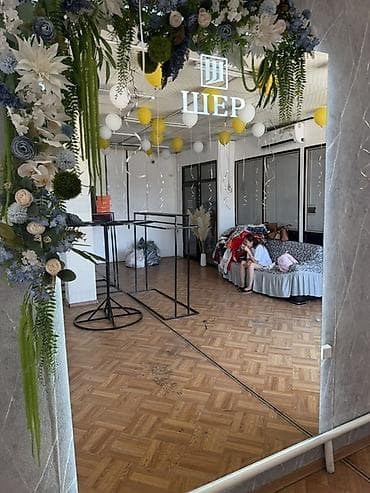 Большое напольное зеркало 2 в высоты 1, 20 в ширину - Формат: зеркало at lalafo.kg Большое напольное зеркало 2 в высоты 1, 20 в ширину - Формат: зеркало