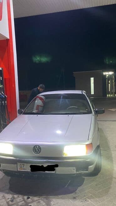 Продажа авто: Volkswagen Passat: 1988 г., 1.8 л, Механика, Бензин, Седан — 6