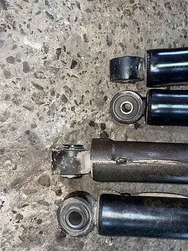 вmw 34: Задний амортизатор, Передний амортизатор, Комплект амортизаторов Lexus 2004 г., Б/у, Оригинал, Япония — 3