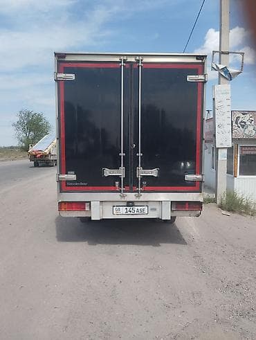 стойка вешалка для одежды: Рефрижераторный фургон Mercedes-Benz (на базе Sprinter) Основные — 1