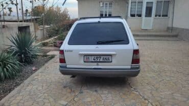 мопеды ямаха: Mercedes-Benz 220: 1993 г., 2 л, Механика, Газ, Универсал — 1