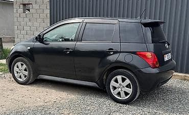 тайота в: Toyota Ist: 2003 г., 1.5 л, Автомат, Бензин, Хэтчбэк — 2