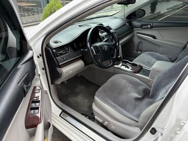 bmv 34: Toyota Camry: 2012 г., 2.5 л, Автомат, Бензин, Седан — 8