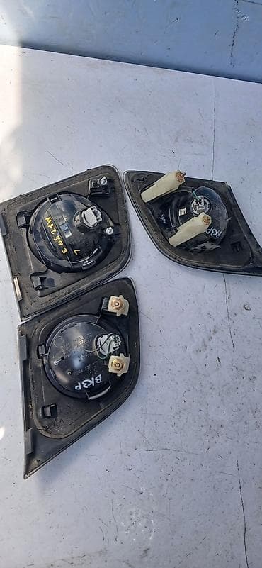 mini jack: Комплект стоп-сигналов Mazda 2003 г., Б/у, Оригинал, Япония — 3